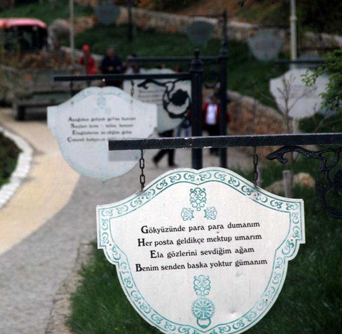 Sevgi Kokulu Yol: Mani Yolu!