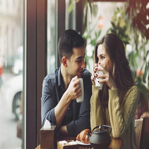 Partnerinizin İlişkinizi Bir Adım Daha İlerletmek İstediğine Dair İşaretler!