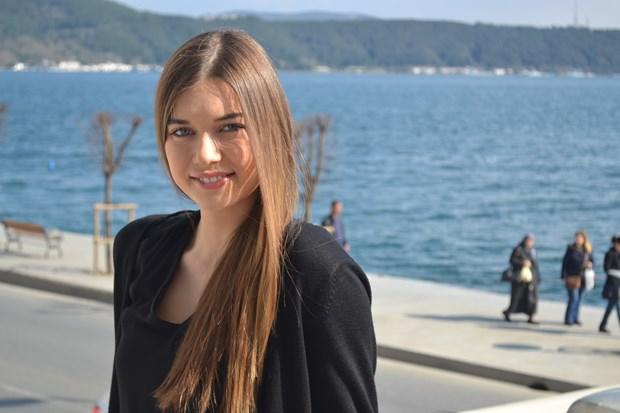 Ekranlarımızın En Doğal ve En Bebeksi Yüzlü Kadınları