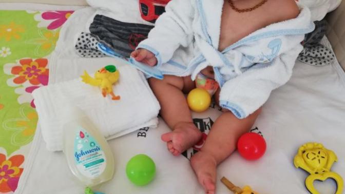Bebek Şampuanını Paylaşamıyoruz! Evdeki Herkesin Bebek Şampuanı Kullanım Alanları Farklı