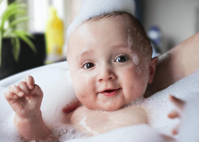 Johnson's Baby Bebek Şampuanı ile Miniklere Banyo Keyfini Yaşatın!