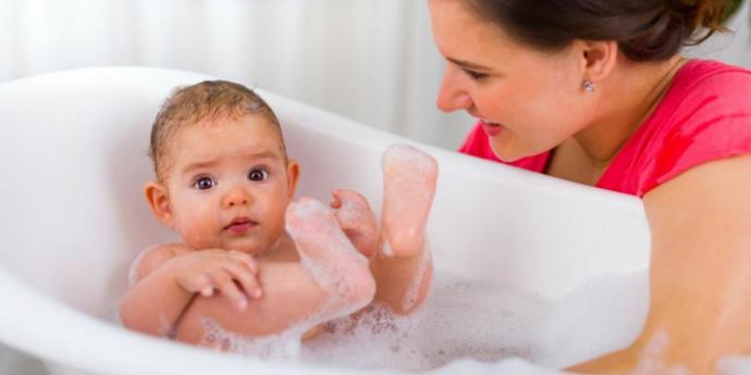 Johnson's Baby Bebek Şampuanı ile Miniklere Banyo Keyfini Yaşatın!
