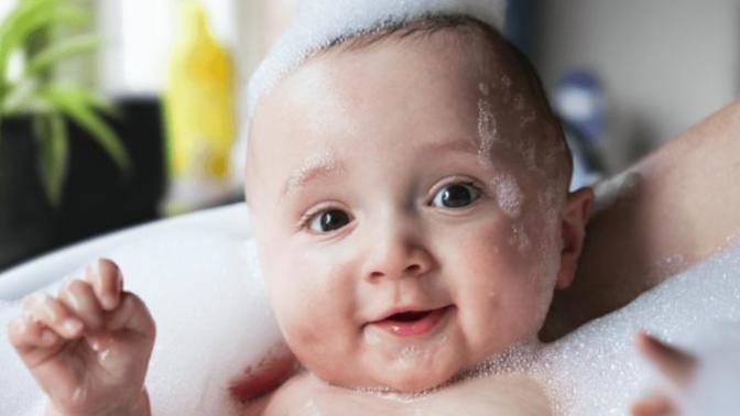 Johnson's Baby Bebek Şampuanı ile Miniklere Banyo Keyfini Yaşatın!