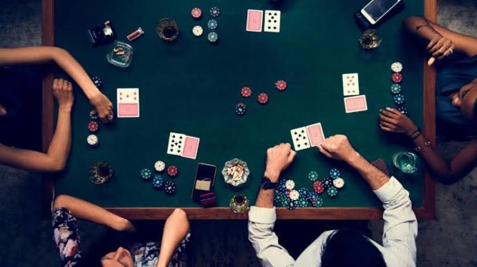 Poker gecesi