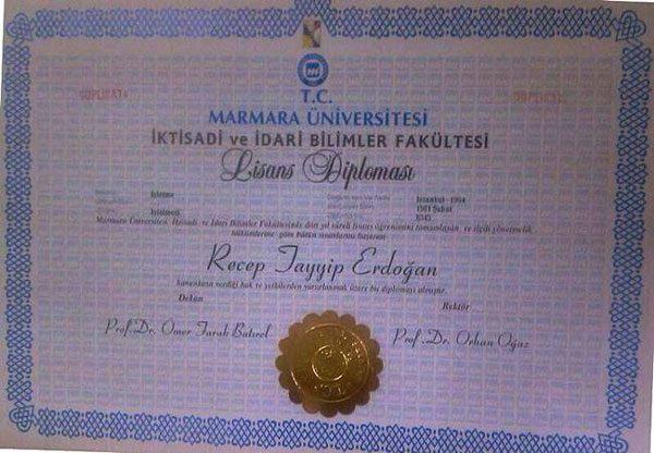 Cumhurbaşkanı Erdoğan'ın Tartışmaların Odağındaki Diploması!