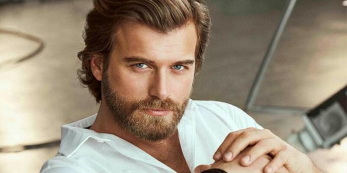 Kıvanç Tatlıtuğ