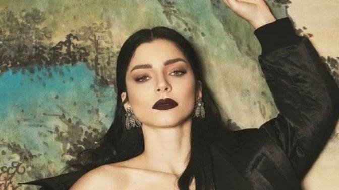 Bakmaya Doyamayacağınız, Siyah Saçın En Çok Yakıştığı Ünlü Kadınlar!