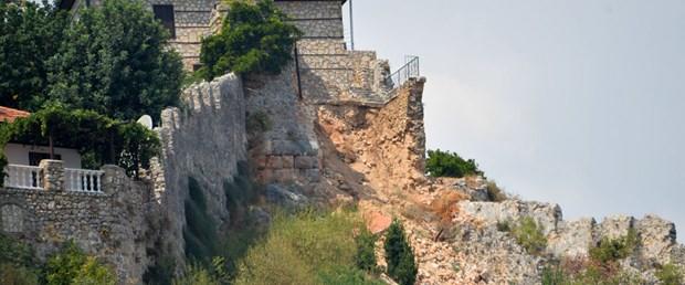 Alanya Kalesi'nde Yıkılan Surlar
