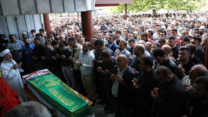 Neslican Tay, Memleketi Rize'de Son Yolculuğuna Uğurlandı