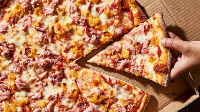 Pizzacılarda Pizza Nasıl Yapılır?