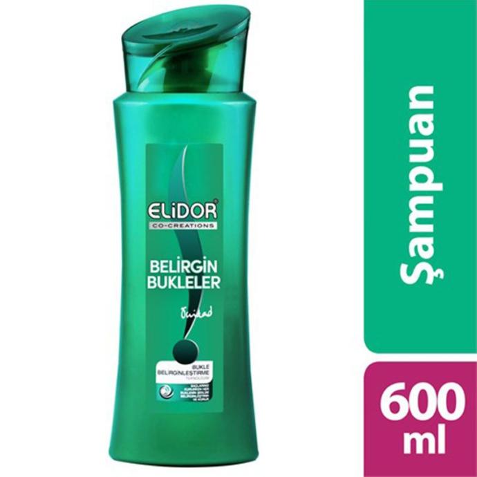 Kıvırcık saçlara - Belirgin Bukleler.