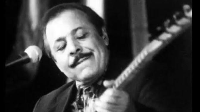 Neşet Ertaş'ı Saygı ve Sevgiyle Anıyoruz: Hafızalardan Silinmeyen Beş Türküsü!