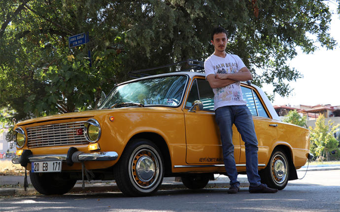 Bir Yaşam Biçimi: Hüzünlü Bir Orhan Gencebay Şarkısı Tadında Hikayeleriyle 2 Nostaljik Araba Volkswagen Beetle ve Hacı Murat