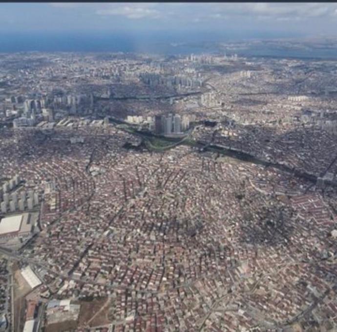 İstanbul'da Meydana Gelen Depremden Sonra Çadır Satışlarında Büyük Artış