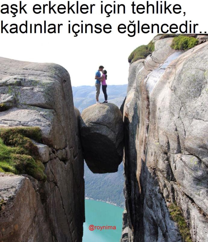 Aşkından Özür Dilemek İçin Süslediği Lüks Araçla Kaza Geçirdi