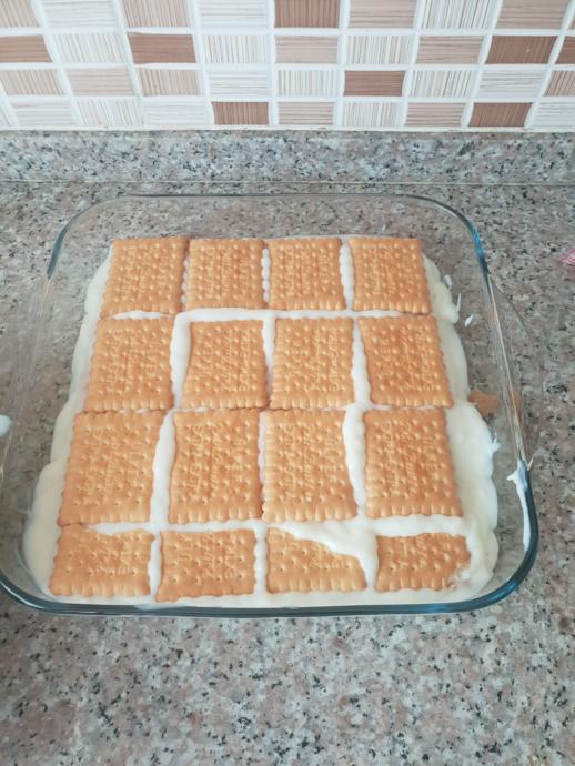 Klasik Bir Lezzet Pudingli Bisküvili Pasta Nasıl Yapılır? KizlarSoruyor