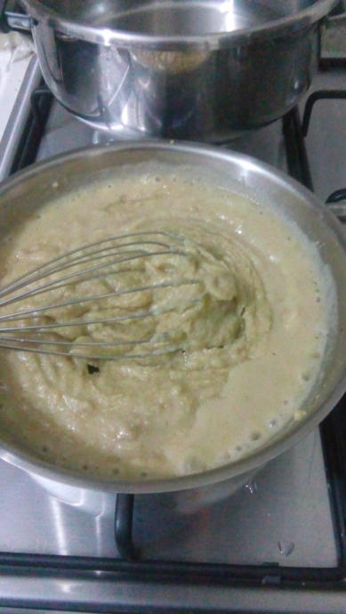 Lezzeti Damaklarda Kalan Un Çorbası Tarifi!