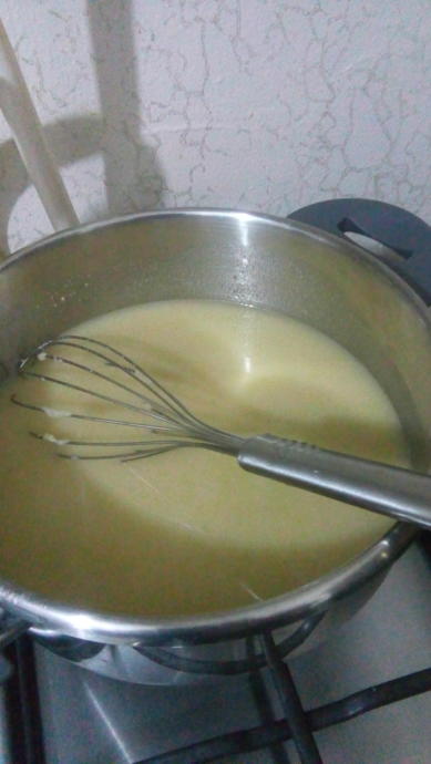 Lezzeti Damaklarda Kalan Un Çorbası Tarifi!