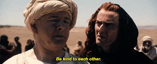 Crowley ve Aziraphale geçmişte