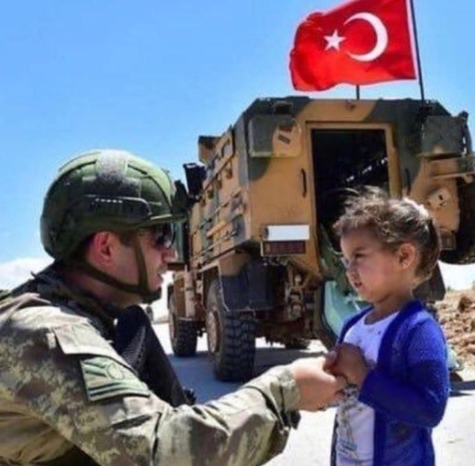 Dualarımız Mehmetçikle:Barış Pınarı Harekatına Destek Veren Ünlüler, Siyasetçiler ile Sosyal Medyada Esen Kuvayımilliye Ruhu