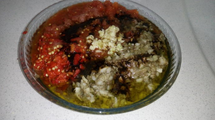 Az Kalorili, Çok Lezzetli: Abugannuş (Patlıcan Salatası) Tarifi Nedir?