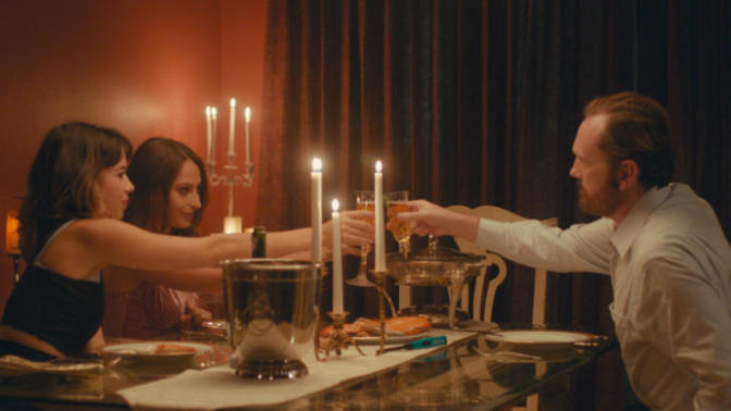İki Genç Kızın Hikayesi: Teenage Cocktail İki Genç Kızın Hikayesi: Teenage Cocktail