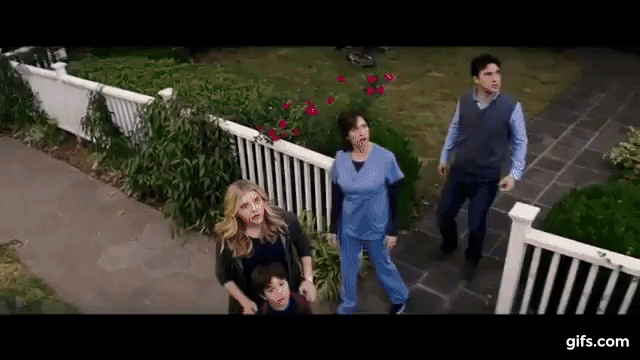 Uzaklarda Arama, Çünkü Düşman Yanında: 