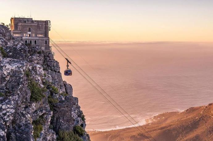 İki Okyanus Bir Şehir: Hint ve Atlas Okyanuslarının Sarıp Sarmaladığı Cape Towna 15 Madde ile Sihirli Bir Yolculuk