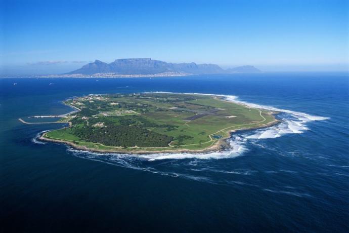 İki Okyanus Bir Şehir: Hint ve Atlas Okyanuslarının Sarıp Sarmaladığı Cape Towna 15 Madde ile Sihirli Bir Yolculuk
