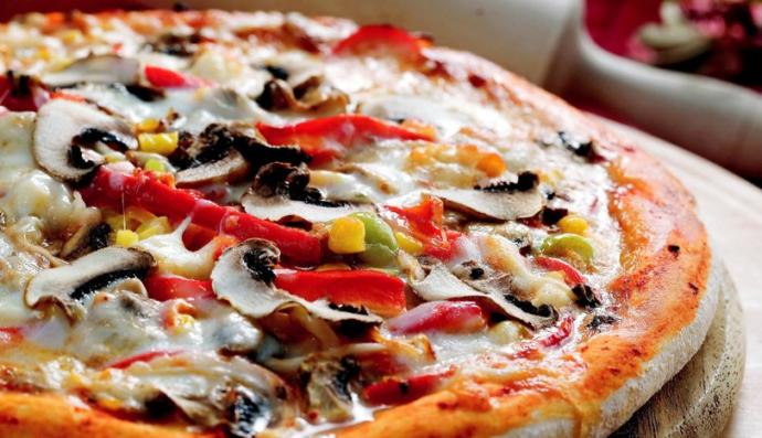 Bir Kadın Yerine Bir Pizza ile Evlenmenin Avantajları Nelerdir?