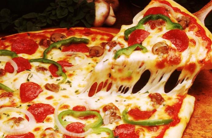Bir Kadın Yerine Bir Pizza ile Evlenmenin Avantajları Nelerdir?