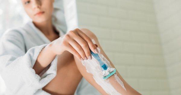 Gillette Venus Tıraş Bıçağı ile Tüylerden Kolayca Kurtuluyoruz!