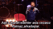 Aldatıldık: Depresyona Girmiyoruz Kalkıyoruz ve Kendimize Geliyoruz!