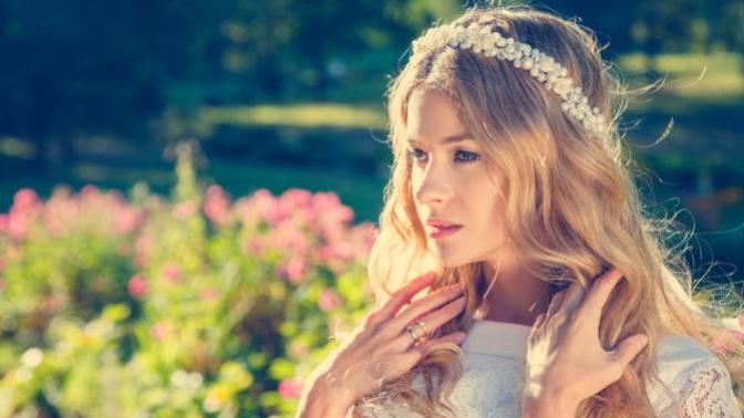 Harika Düğün Saç Modelleri İçin Önerilerimi Gözden Geçir!