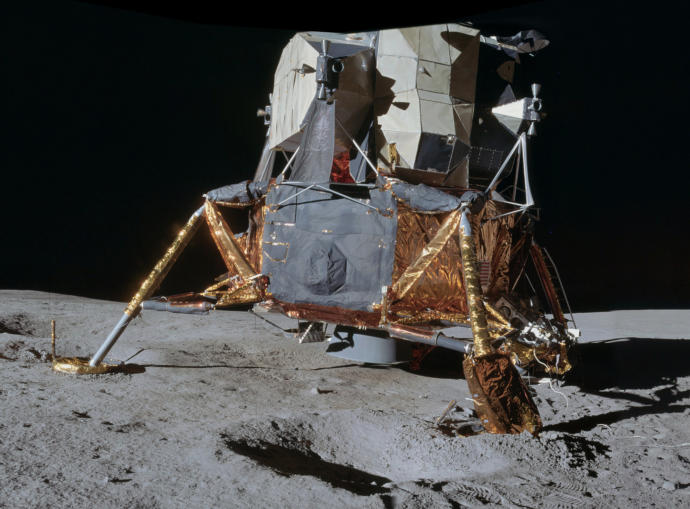 Amerika - Nasa Ve Tarihteki Aya İlk İnsanlı İnsanlı İniş Macerası!