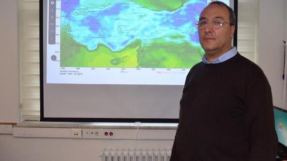 Boğaziçi Üniversitesi Kandilli Rasathanesi Meteoroloji Laboratuvarı Başkanı Adil Tek