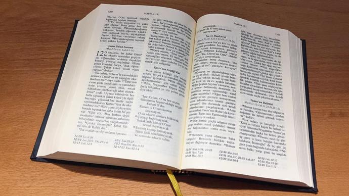 Din Meraklılarına Detaylı Bir Kitap: Kutsal Kitap (Kitab-ı Mukaddes)