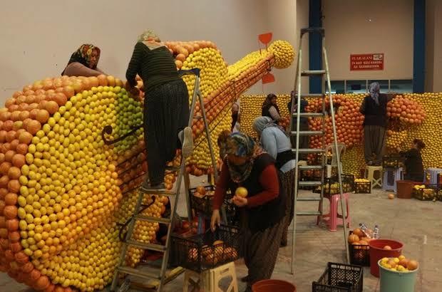 Her Sene Heyecanla Beklenen 25 Ülkeden 700 Dans Gösterisinin Yapıldığı Mersin Narenciye Festivali! 📸