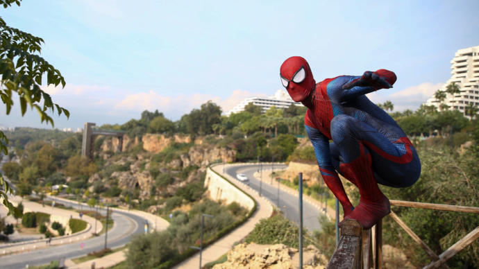 Antalyada Yerli Spiderman