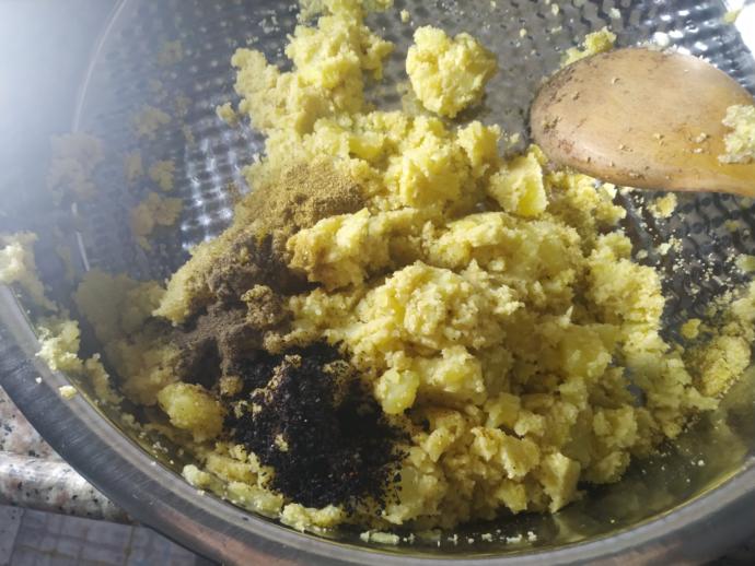 Patates ve Bulgurun Çok Yakıştığı Bir Köfte: Bulgurlu Patates Köftesi