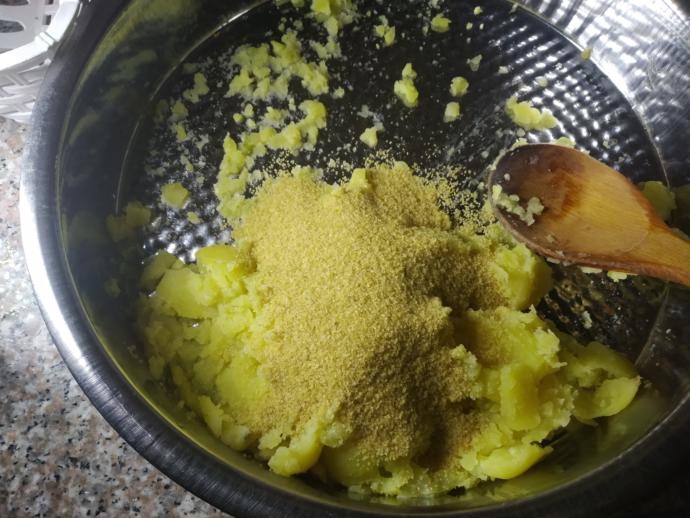 Patates ve Bulgurun Çok Yakıştığı Bir Köfte: Bulgurlu Patates Köftesi