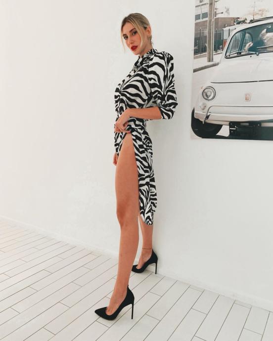 Şeyma Subaşı Zebra Desenli Elbisesi ile Instagramı Salladı! (Foto Galeri)