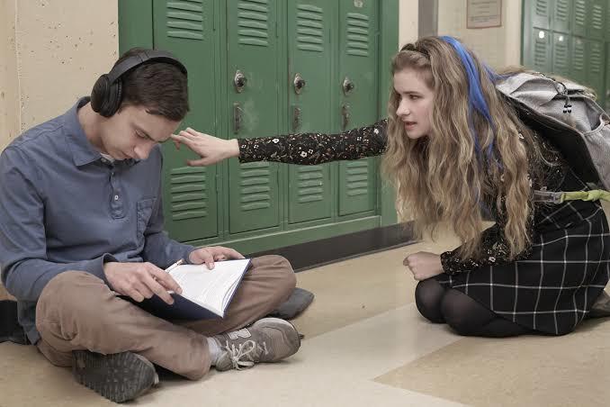 Otistik Bir Çocuğun Hayatı: Netflixin En Sevimli Dizisi Atypical!