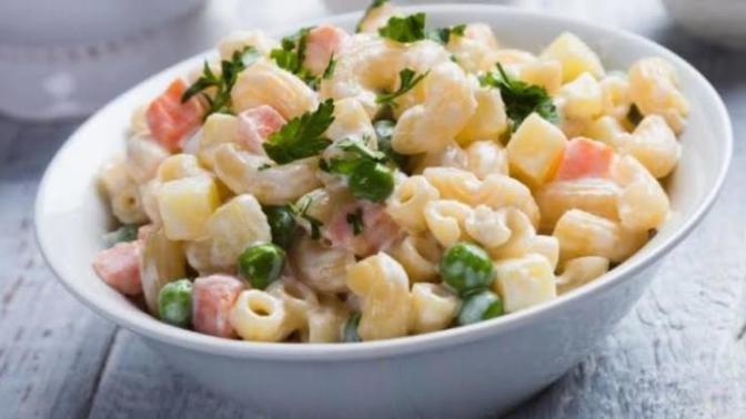 Yemesi Keyifli Makarna Salatası Nasıl Yapılır?