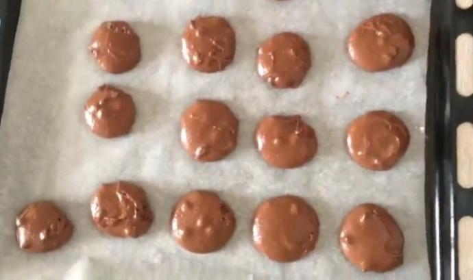 Daha Önce Yemeyenler İçin Müthiş Lezzet: Brownie Sandviç Nasıl Yapılır?