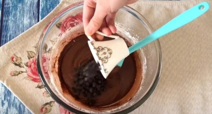 Daha Önce Yemeyenler İçin Müthiş Lezzet: Brownie Sandviç Nasıl Yapılır?