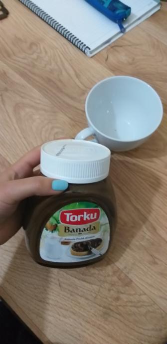 Bir kaşık çukulata ( isteğine göre artırabilirsin canım)