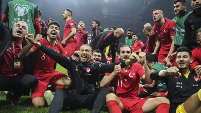 Helal Olsun Çocuklar! Türkiye EURO 2020 Biletini Aldı (Türkiye 0-0 İzlanda)