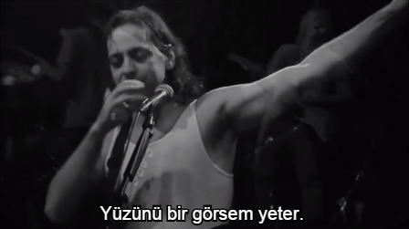 Uğruna Şarkılar Yazılan ve Hiçbir Konserde Adı Geçmeyen Dumanın Bal Kadını!