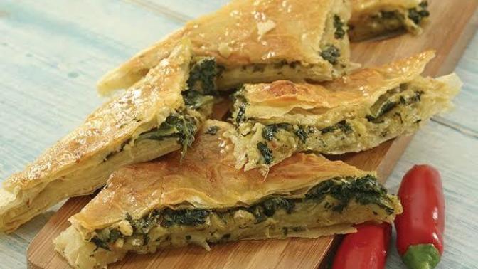 Ispanaklı Börek En Kolay Şekilde Nasıl Yapılır?